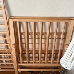 ベビーベッドの画像