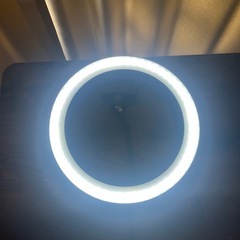 LEDリングライト　の画像