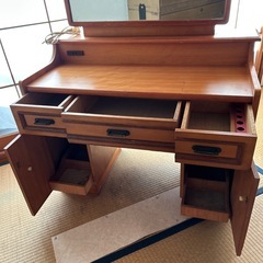 ドレッサー
の画像