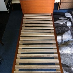 マットレス付きシングルベッドの画像