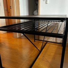 ダイニングテーブルの画像