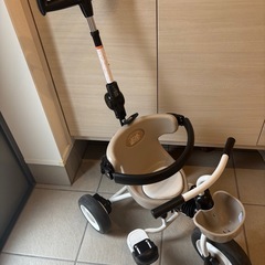 折りたたみ三輪車の画像