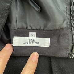 ナチュラルビューティベーシックタイトスカートの画像