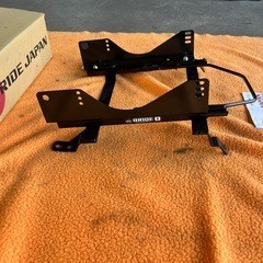 シルビア180sx運転席シートレールの画像