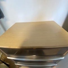 【本日・明日お渡し可能】天板付き収納ボックス4段 クローゼットや脱衣所、キッチンなどに♪の画像