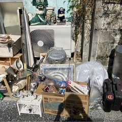 無料:古い家具、家電、ガラクタ、鉄ゴミなど等の画像