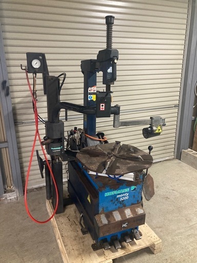 タイヤチェンジャー  バンザイ　モンティー3200 自動車整備　スタッドレス　タイヤ交換