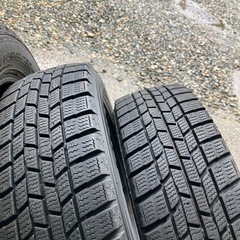 スタッドレスタイヤの画像