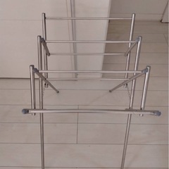 難あり。伸縮性洗濯物干しの画像