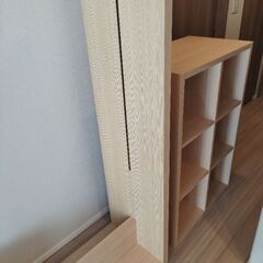 収納付きデスクの画像