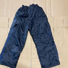 子供用ズボン130センチほつれあり。の画像