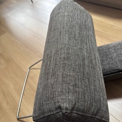 ソファーヘッドレスト
の画像