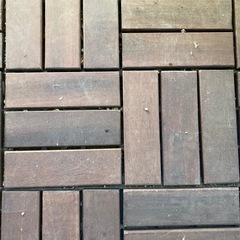 IKEA ウッドデッキ パネル 72枚
の画像