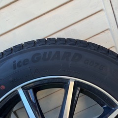 レクサスNX 225/65/17スタッドレス空気圧センサー付の画像