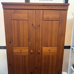 クローゼット 収納 木目の画像