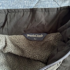 軽量ダウンジャケットの画像