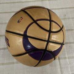 NBA  「ＮＡＳＨ」名前入りバスケッットボールの画像