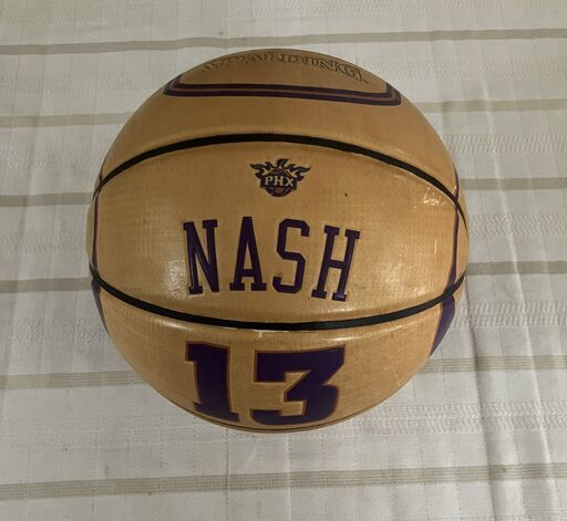 NBA  「ＮＡＳＨ」名前入りバスケッットボール