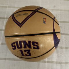 NBA  「ＮＡＳＨ」名前入りバスケッットボールの画像
