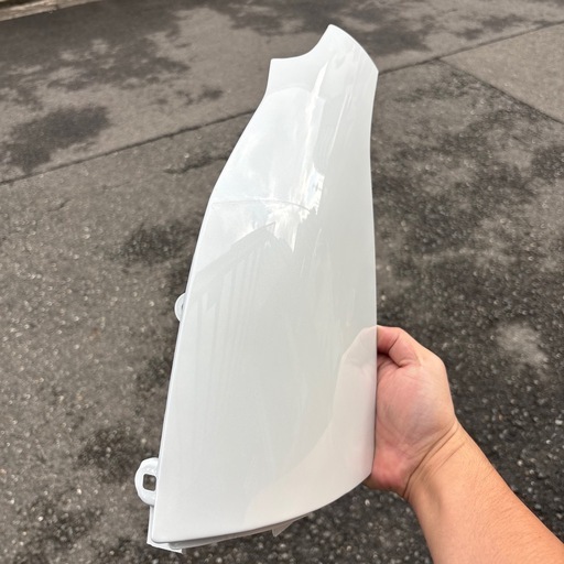 ハイエース　左コーナーパネル　ホワイトパール　