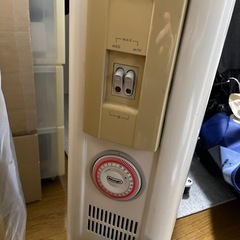 デロンギのオイルヒーター 10枚パネル　中古　の画像