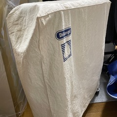 デロンギのオイルヒーター 10枚パネル　中古　の画像