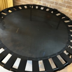 手すり付きトランポリンの画像