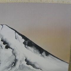 岩本宗祥作 富士 白雪の霊峰富士図 桐製の元箱付掛軸 開運吉祥 厚生大臣賞.中日新聞社賞.埼玉新聞社賞他受賞 コンディション良好 取りに来ていただける方 受け渡し日時自由の画像