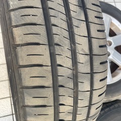 アルミ付き205/60R16ラジアルタイヤの画像