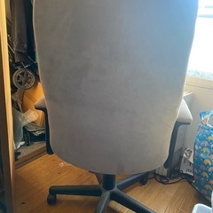 受取予定者決定   椅子の画像