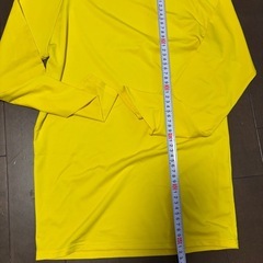 黄色のインナー美品の画像