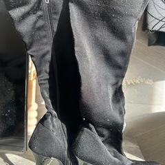 ブーツ　黒　日本製　ビーズつき
の画像