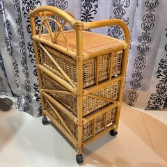 値下げ！3段チェストの画像