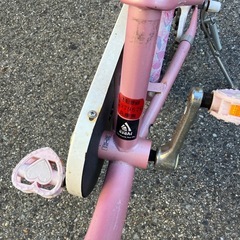 子供用　自転車　ピンク色の画像