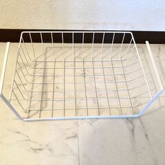 白いスチールラック　64×30×90 の画像