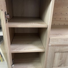 キッチンボード/食器棚/カップボード/キッチン収納
の画像