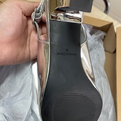 アダストリア Cポインテッドパンプス
の画像