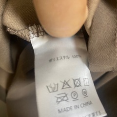 ルーズトップス ブラウンの画像