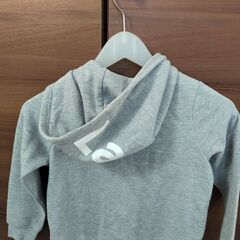 ⑧パーカー　120の画像