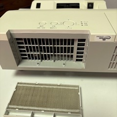 日立超短焦点プロジェクター　cp-tw3506  3005の画像