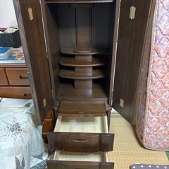 モダン仏壇の画像