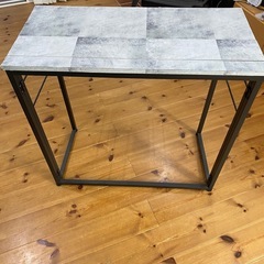 ニトリ　折り畳みデスク
の画像