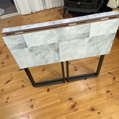 ニトリ　折り畳みデスク
の画像