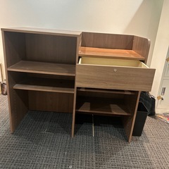 受け付け・パソコン用に最適なシンプルデスク｜使用感ありの画像