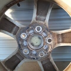 アルミ付きタイヤの画像