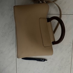 ショルダーバッグの画像