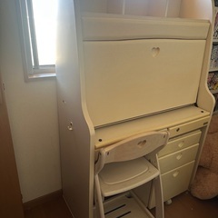 学習デスクの画像