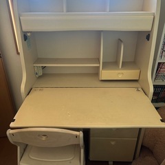 学習デスクの画像