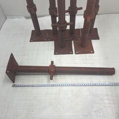 足場 単管  足場材 固定 7本 まとめ　ジャッキベースの画像
