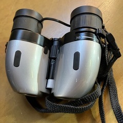 双眼鏡の画像